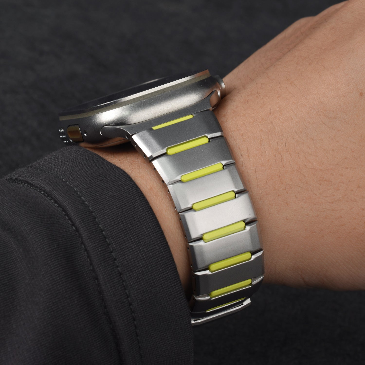 Bracelet Apple Watch acier caoutchouc noir et vert sport