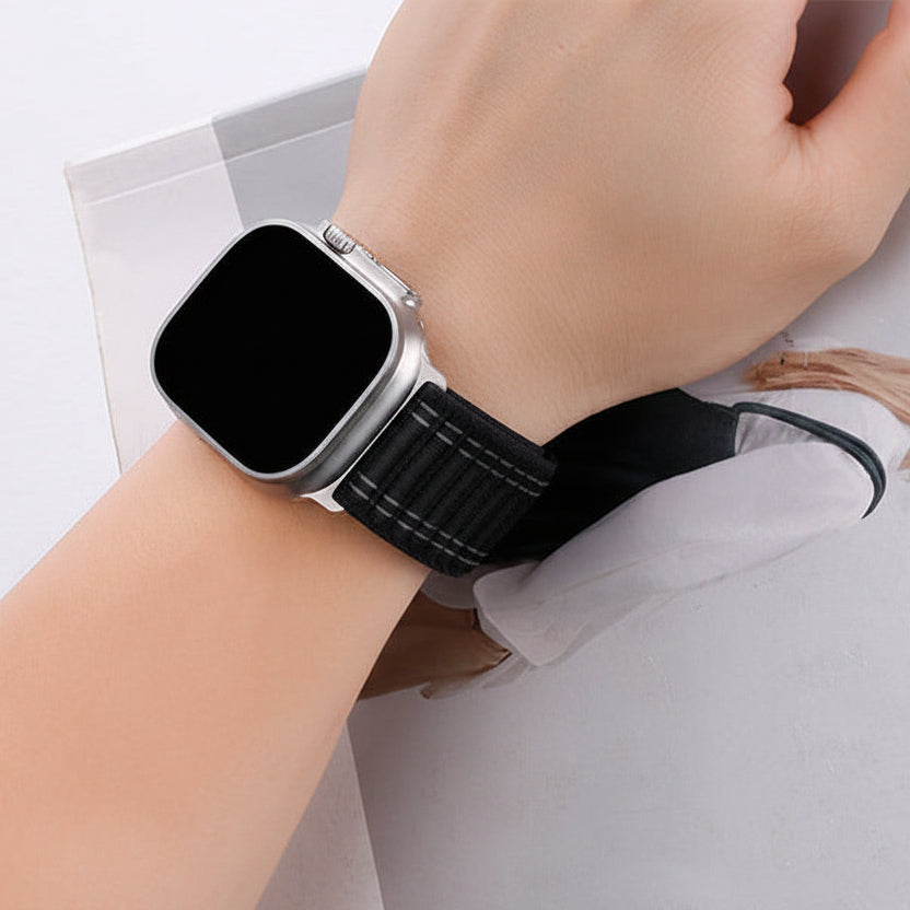 Bracelet Apple Watch nylon trail noir velcro