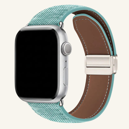 Bracelet Apple Watch toile denim porté au poignet
