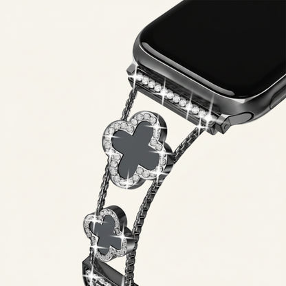Bracelet Apple Watch trèfle nacre compatible Series SE et Ultra