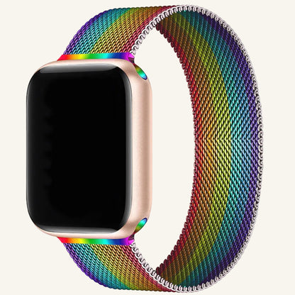 Détail de la maille milanaise du bracelet Apple Watch femme