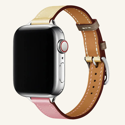 Gros plan sur le cuir véritable du bracelet Apple Watch double tour